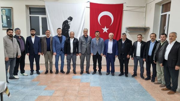 Kaymakamımız Muhammed Üsame Soysal görev süresinin sona ermesi sebebiyle Belediye Başkanı Turhan Şimşek onuruna verilen iftar yemeğine katıldı.