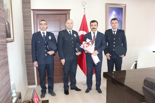 Türk Polis Teşkilatının 179. Kuruluş Yılı kapsamında İlçe Emniyet Amiri Ayhan GÖKÇE Kaymakamımız Muhammed Üsame SOYSAL'ı ziyaret etti.